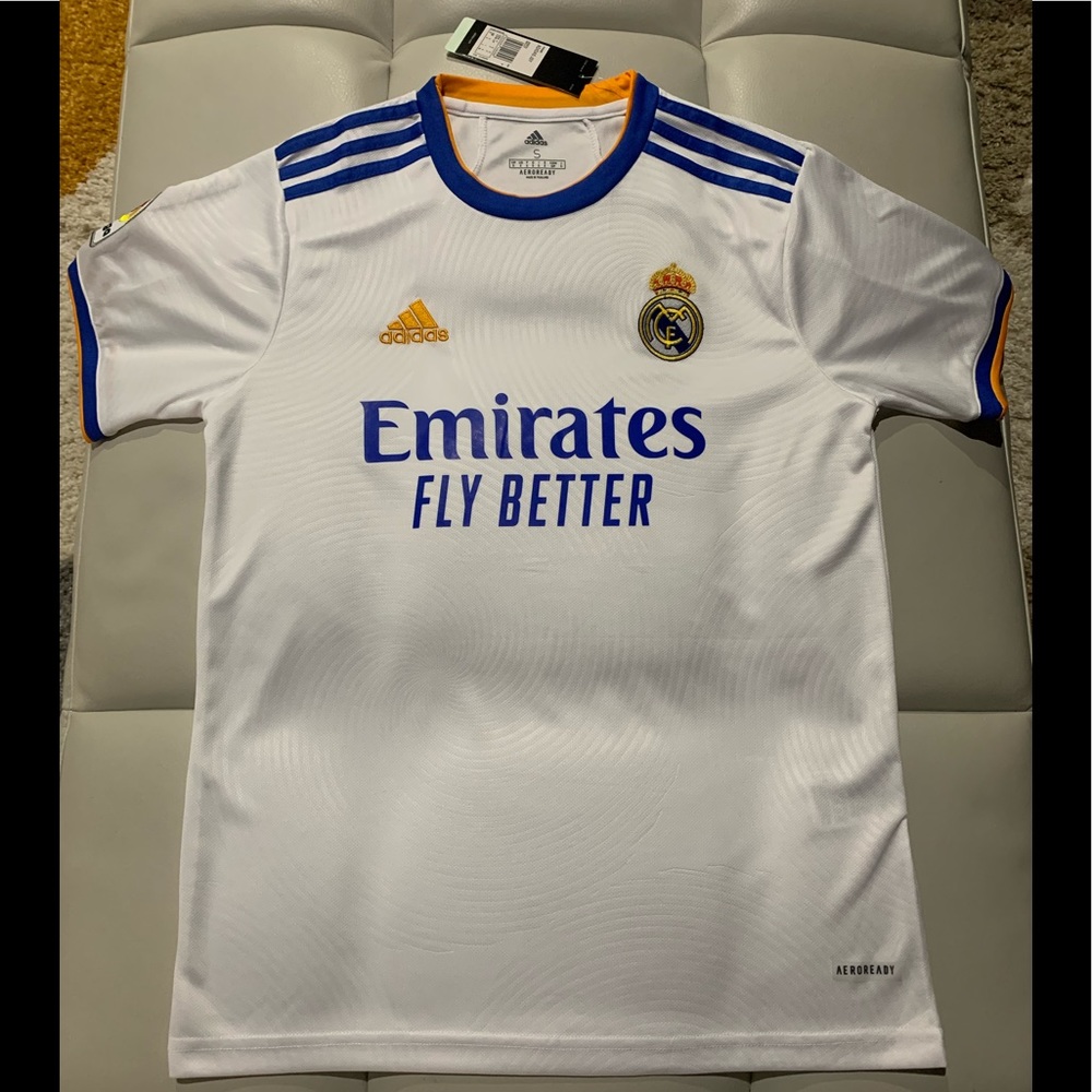 2022 Real Madrid - Home Jersey - Large